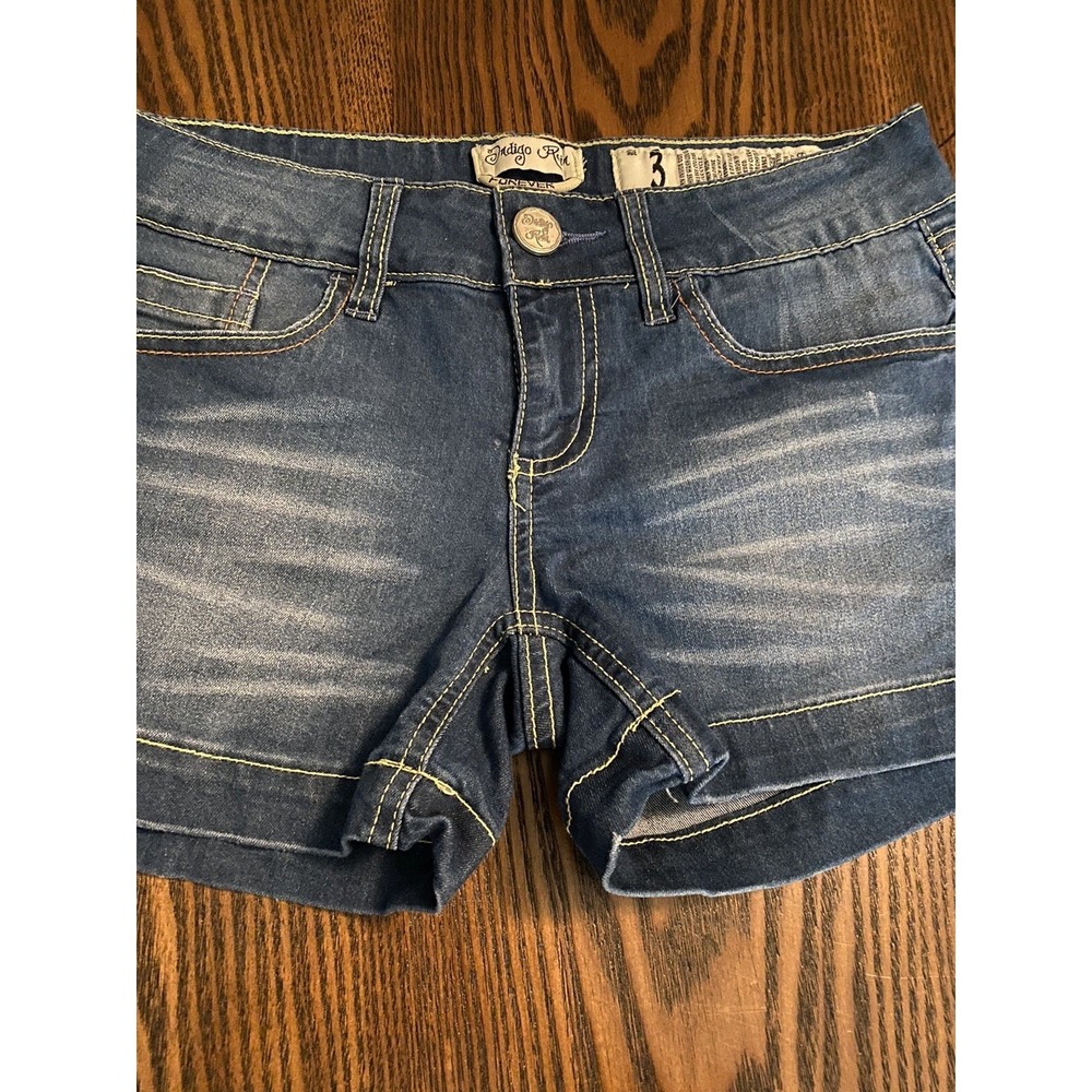 Indigo Rein Low Rise Denim Shorts Juniors Size 3 Y2K low rise - Picture 3 of 9